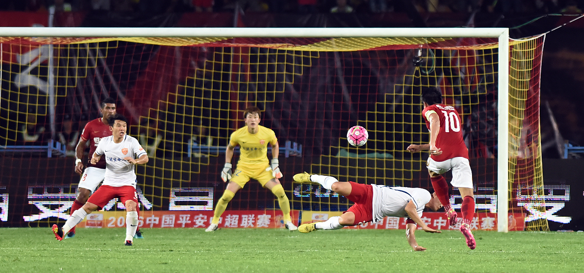 澳门威尼斯人-包含绝地反击！欧预赛比赛中球队展现潜力的词条